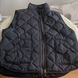 Black j crew vest